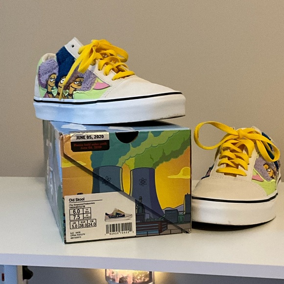Vans Multicolor Cartoon Sneakers - Picture 6 of 6